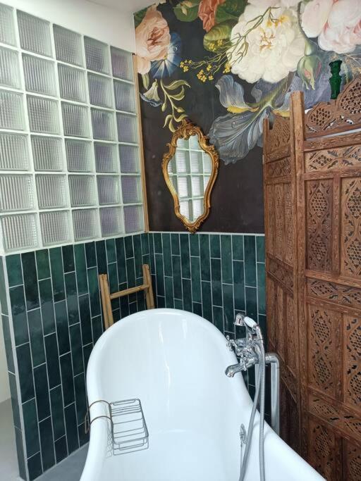 L'Atelier-Chambrette Dans Le Jardin Avec Salle De Bains, Sans Cuisine Troo Bagian luar foto